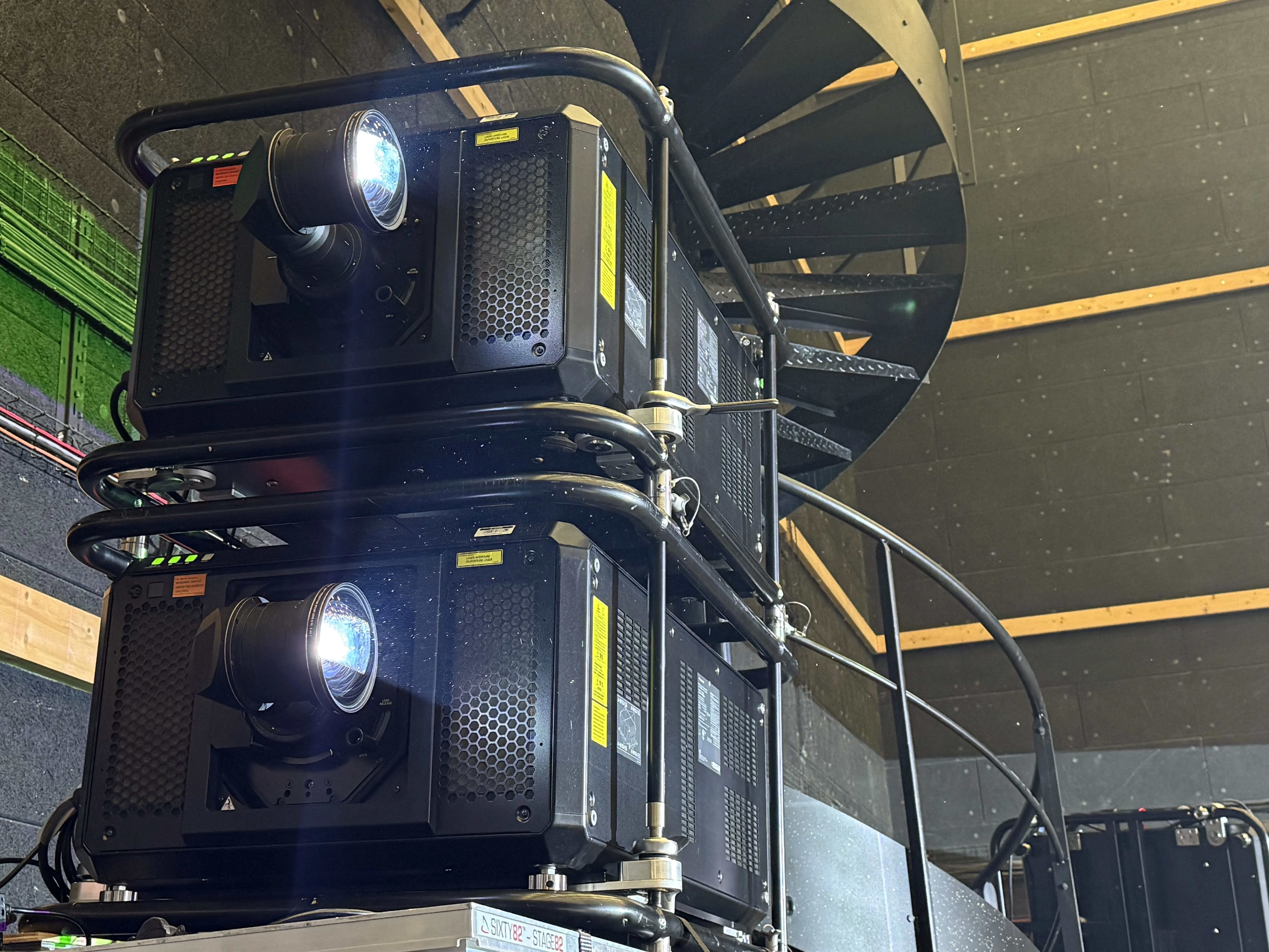 Multiple projectors mapped for an immersive room installation