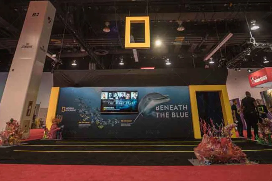 Immersive oceanic visuals — National Geographic D23 exhibit