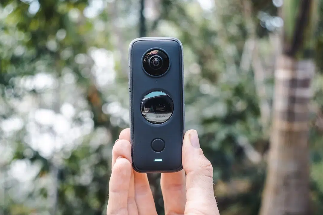 insta360 omnidirectional camera