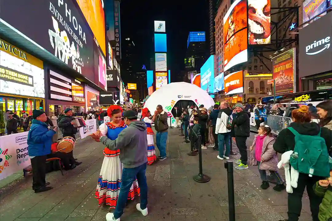 Pop Up Mob Dancing In Times Square New York
