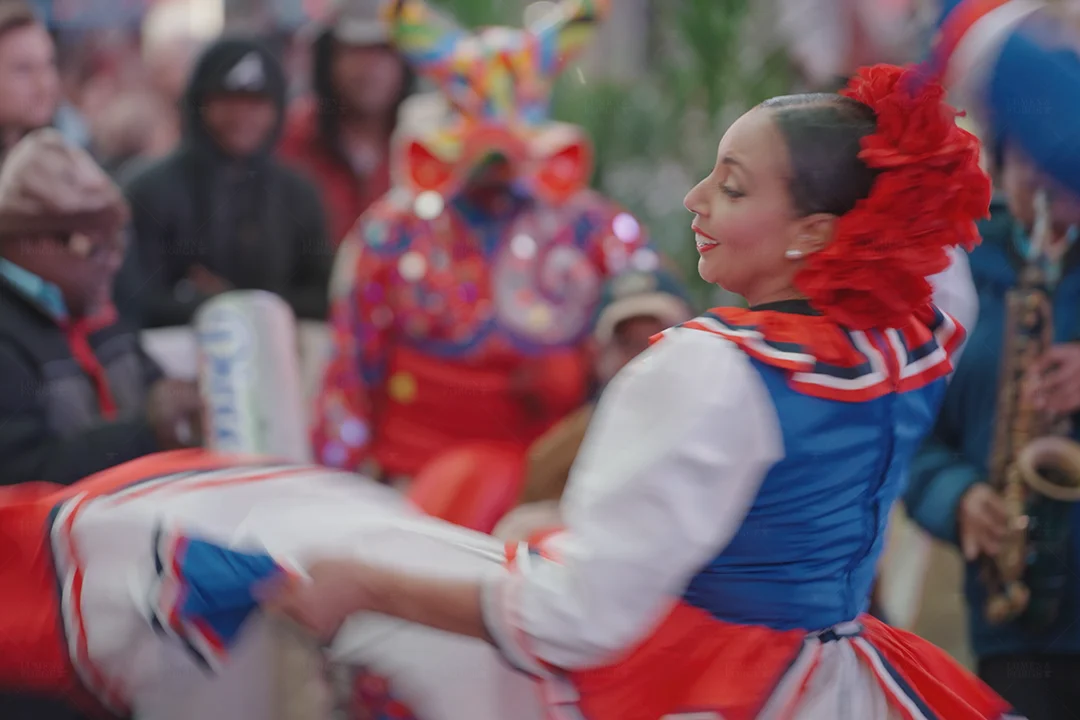 Pop Up Mob Times Square New York Event Dancer Dress Wob
