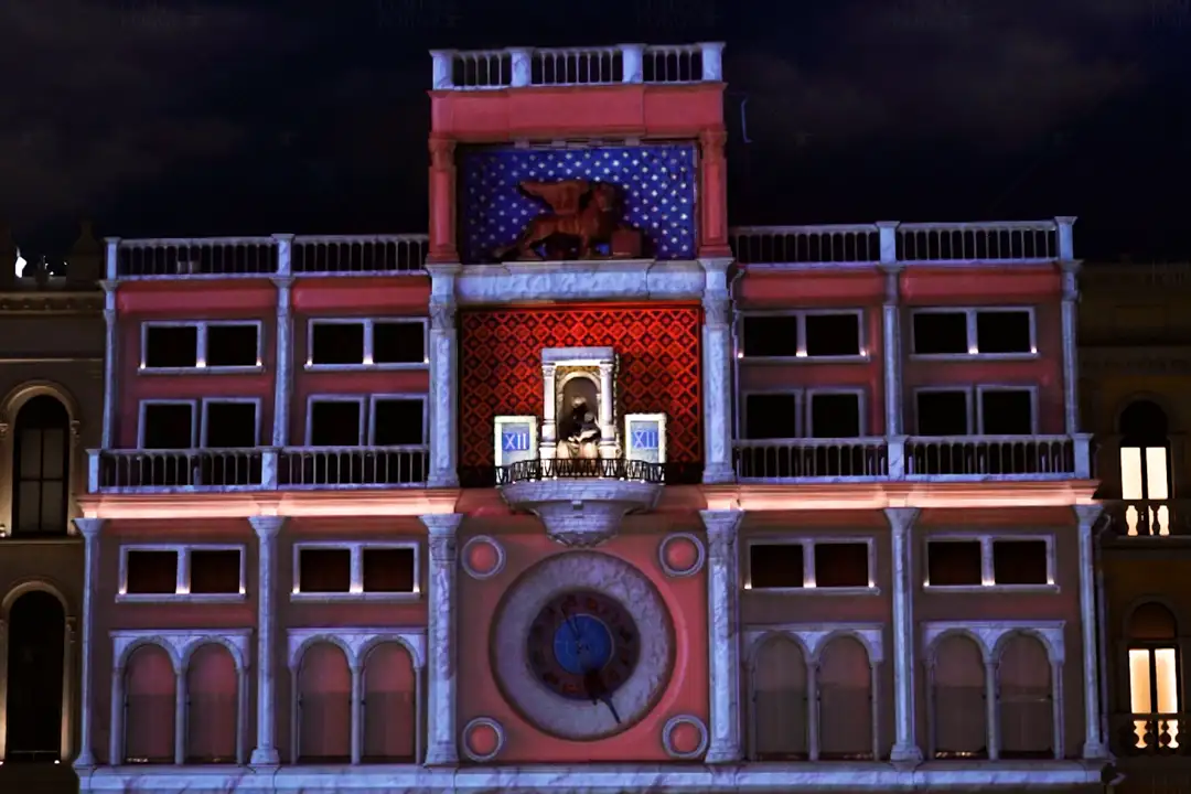 Venetian Projection Closeup Santa