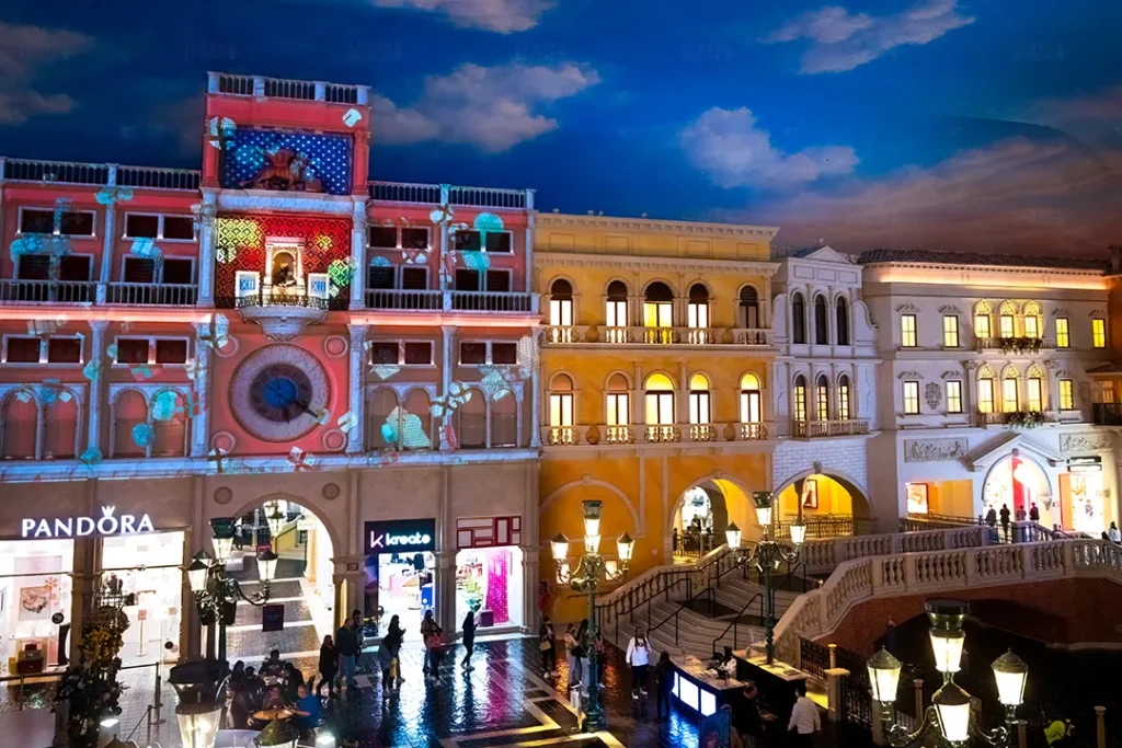 Projection mapping display on the façade of St. Mark’s Square at The Venetian in Las Vegas, showcasing vibrant digital visuals.